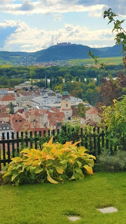 Blick Ueber Krems Mit Gartenpavillon Eksteriør billede